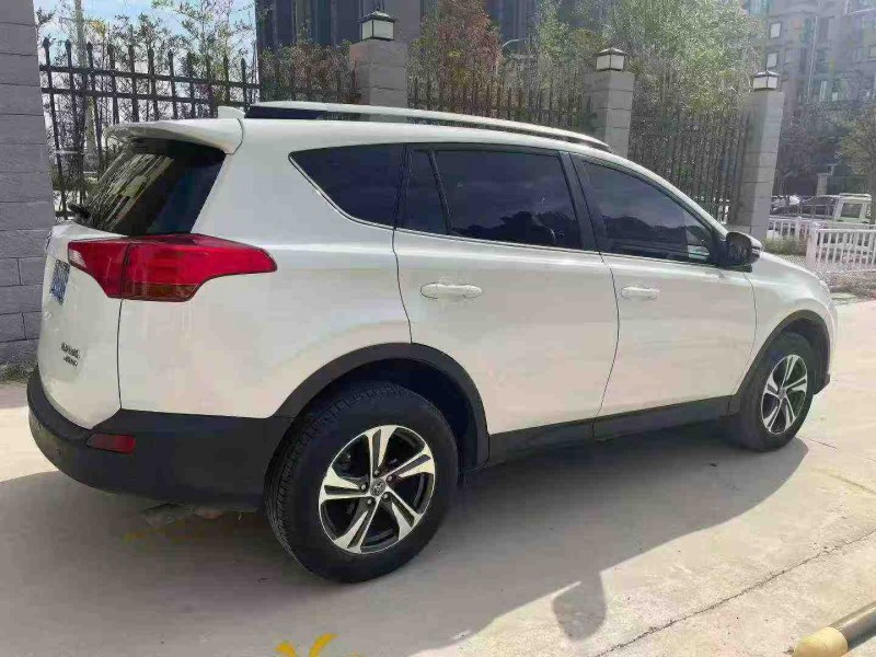 平顶山16年丰田RAV4荣放8