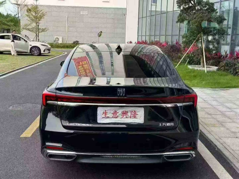 钦州25年别克君越9