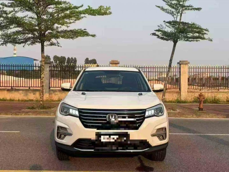 珠海20年长安汽车CS751