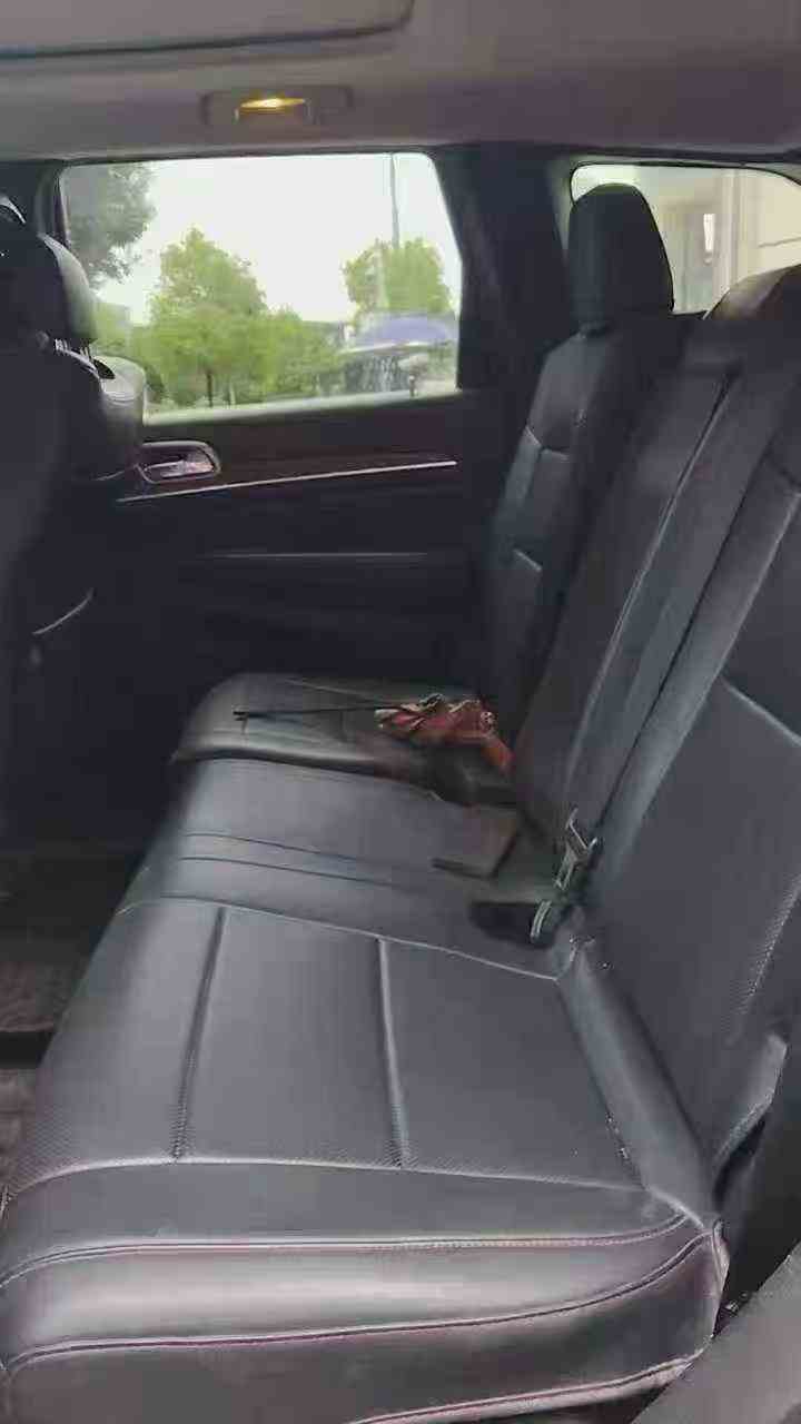 鄂州13年Jeep大切诺基5