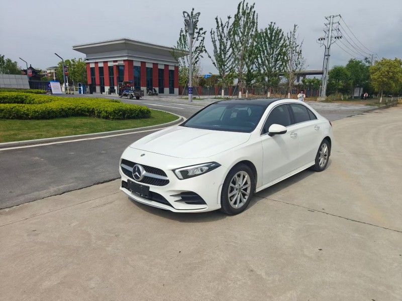 武汉20年奔驰A3