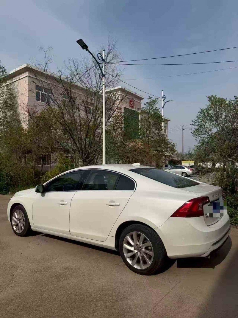 东营16年沃尔沃S60L9