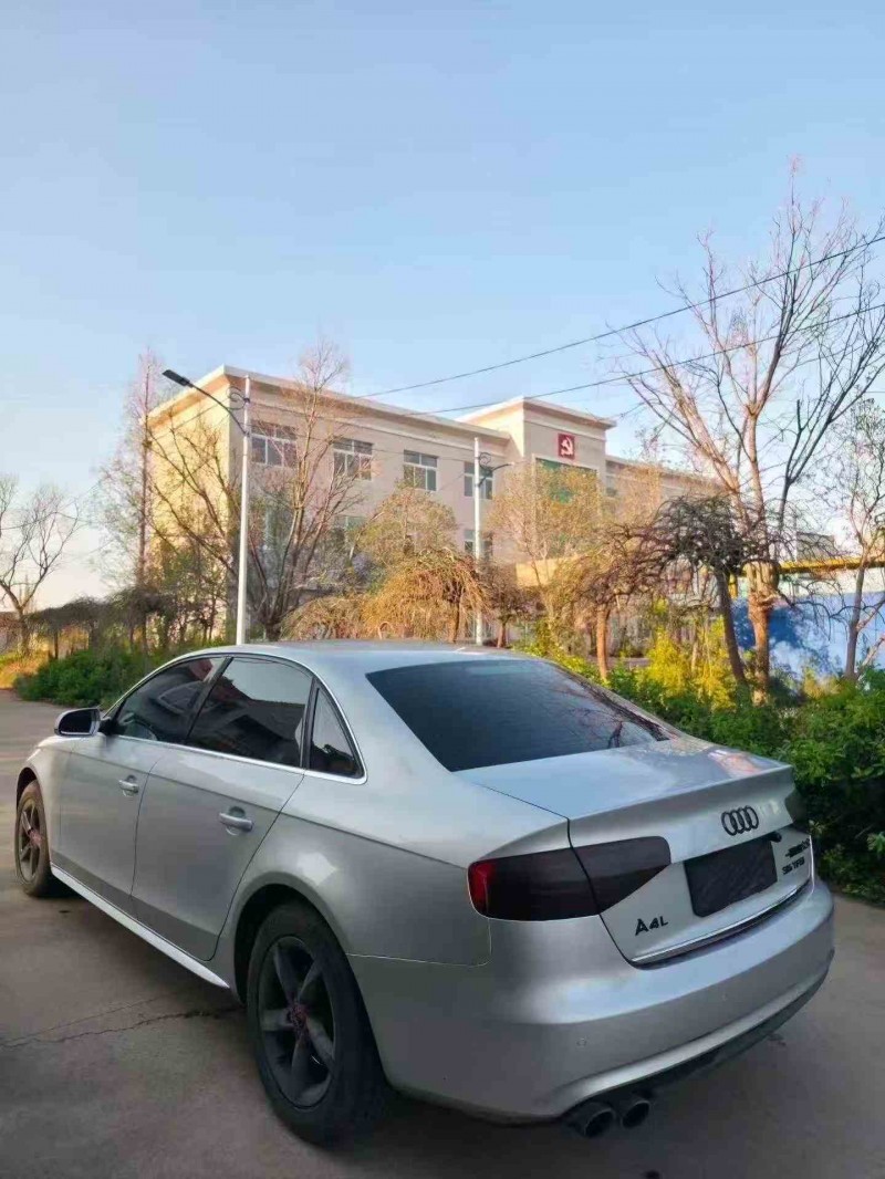 济宁15年奥迪A4L7