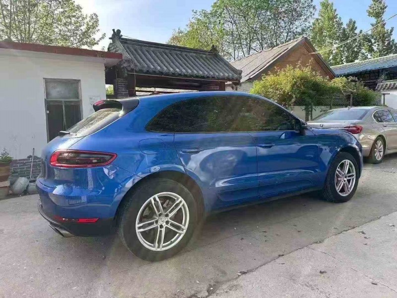 潍坊17年保时捷Macan9