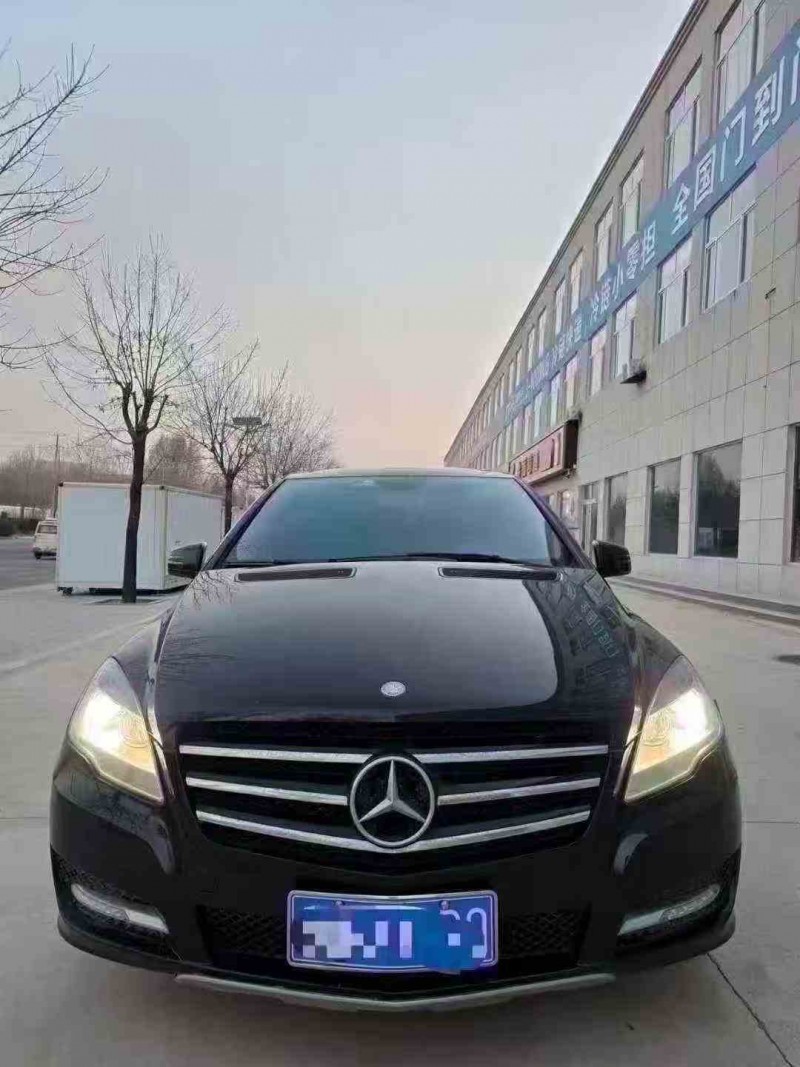 济宁17年奔驰R1