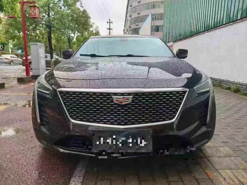 新余20年凯迪拉克CT61
