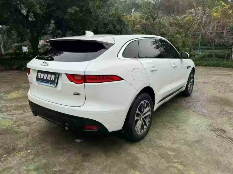 重庆17年捷豹F-PACE9