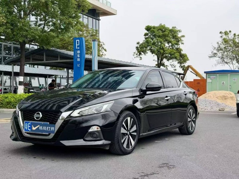 东莞22年日产天籁3