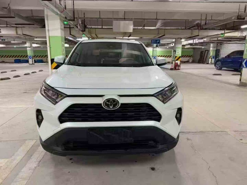 德阳24年丰田RAV4荣放1
