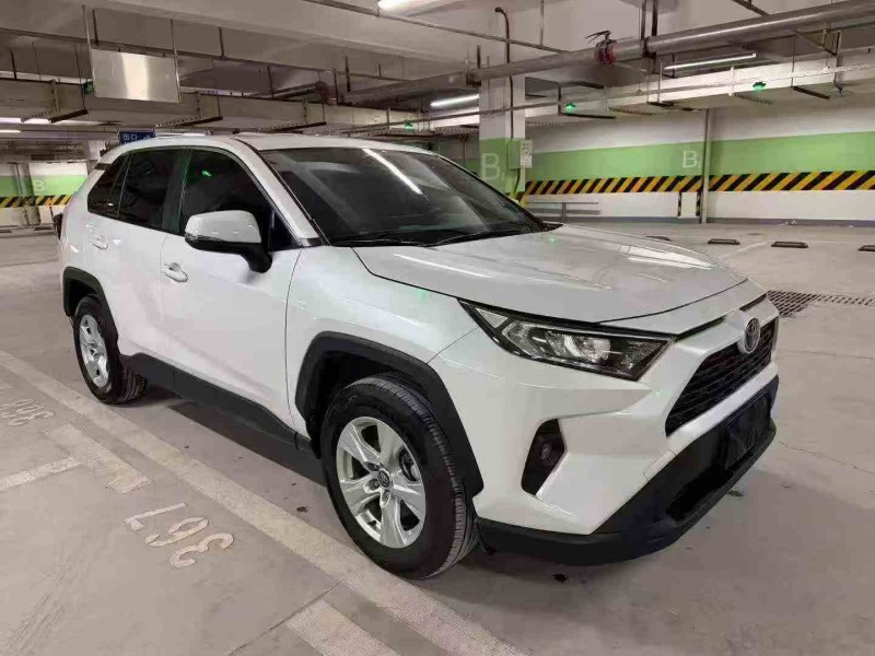 德阳24年丰田RAV4荣放2