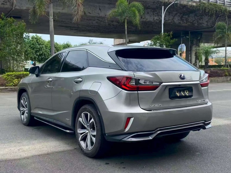 漳州17年雷克萨斯RX8