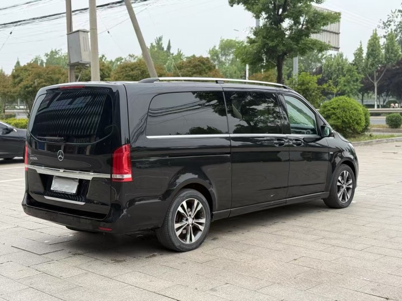 徐州17年奔驰V4