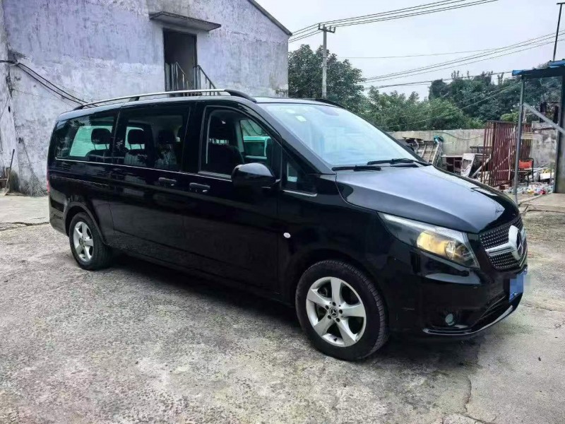 苏州21年奔驰威霆2