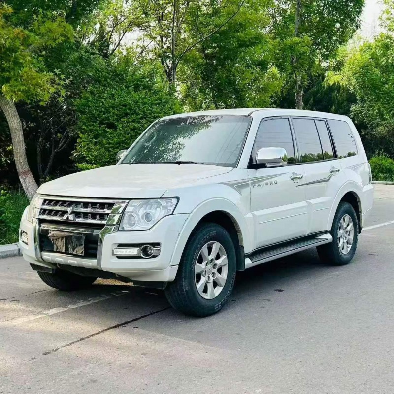 东营19年三菱帕杰罗3