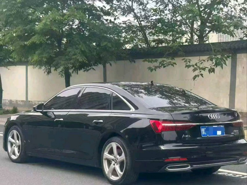 新乡20年奥迪A6L7