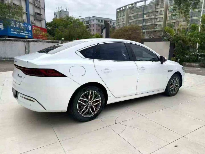 珠海23年比亚迪秦8