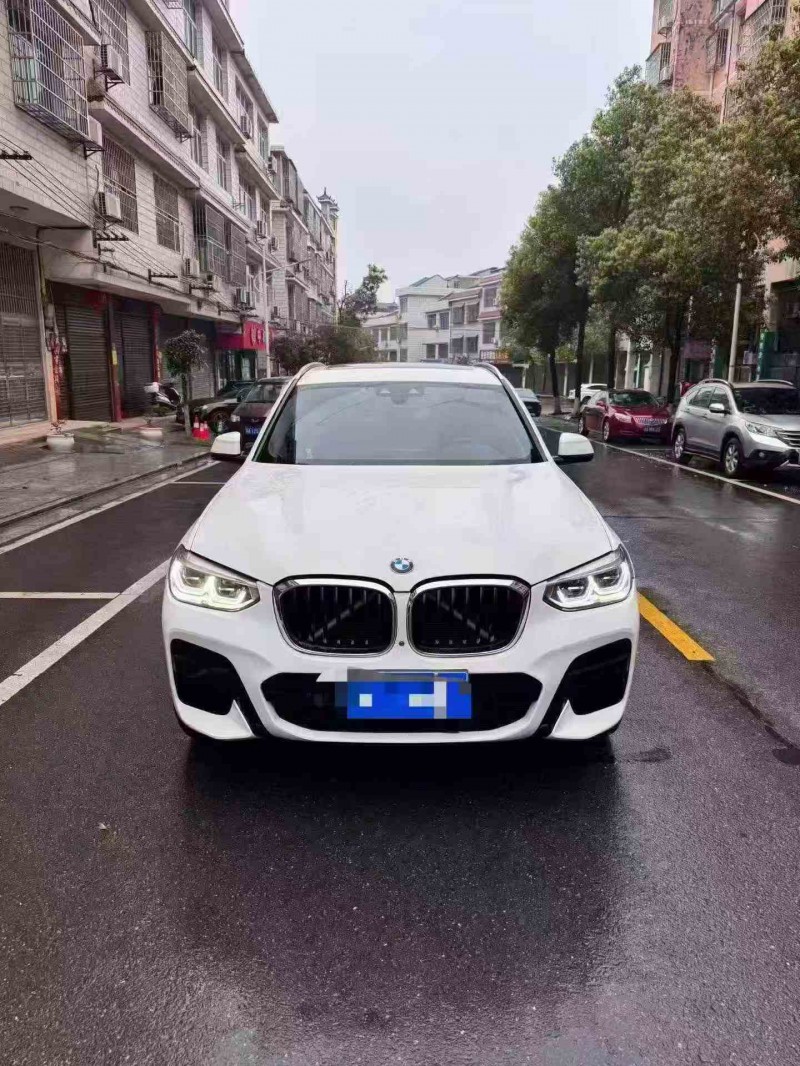 常德20年宝马X31
