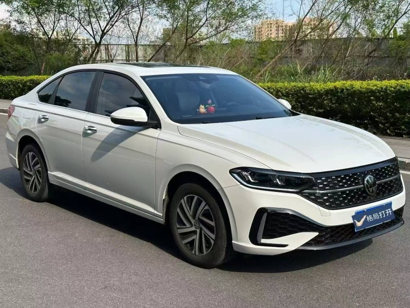 东莞25年大众朗逸4