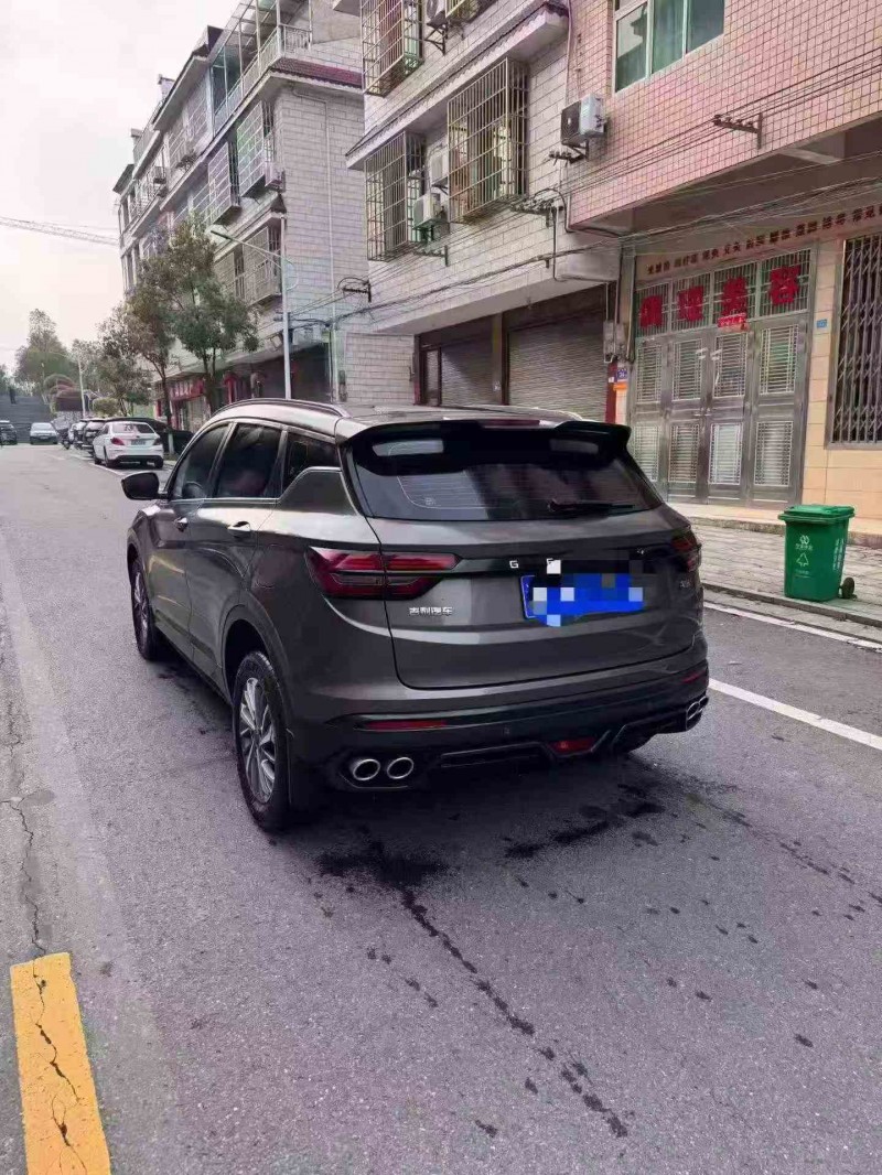 岳阳22年吉利缤越8
