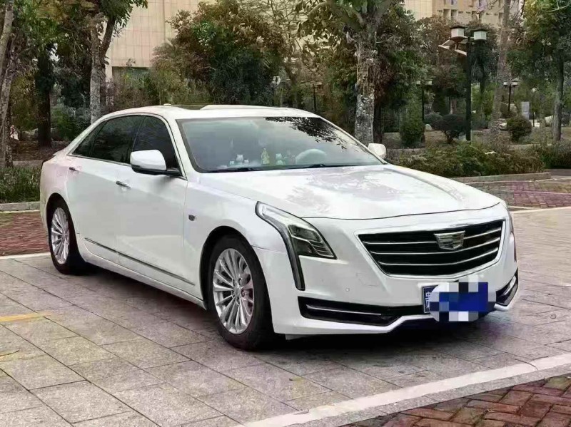 江门17年凯迪拉克CT63