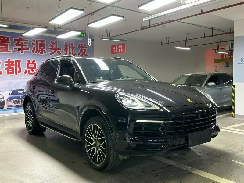 成都21年保时捷卡宴2