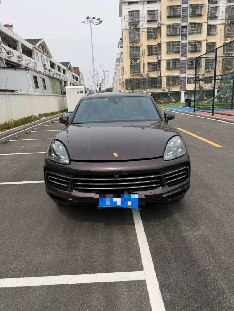 无锡22年保时捷卡宴1