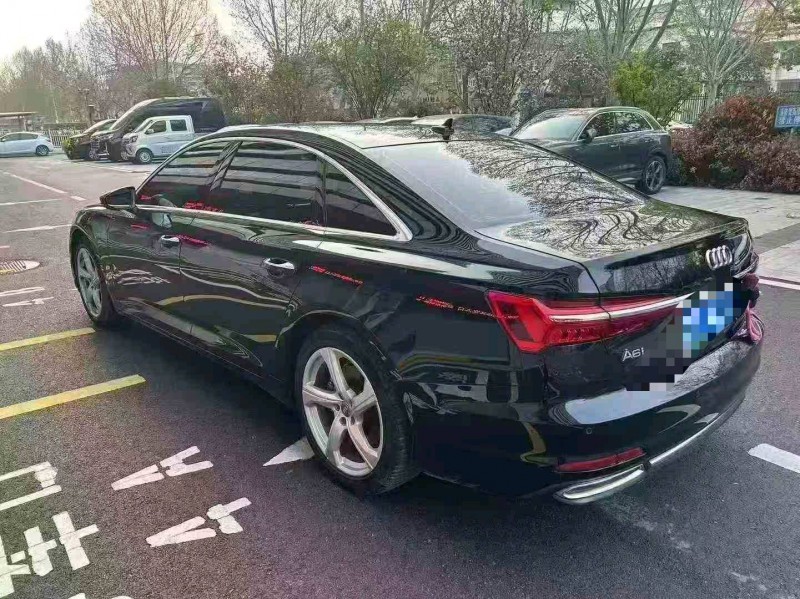 淮北21年奥迪A6L8