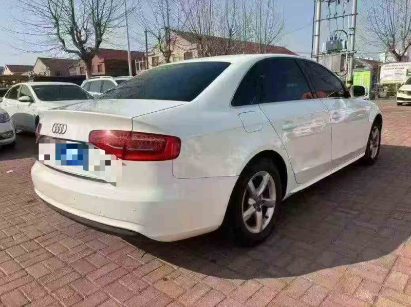 青岛14年奥迪A4L8