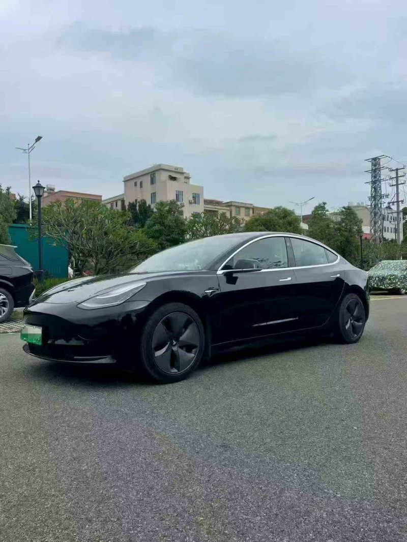 泉州20年特斯拉MODEL 33