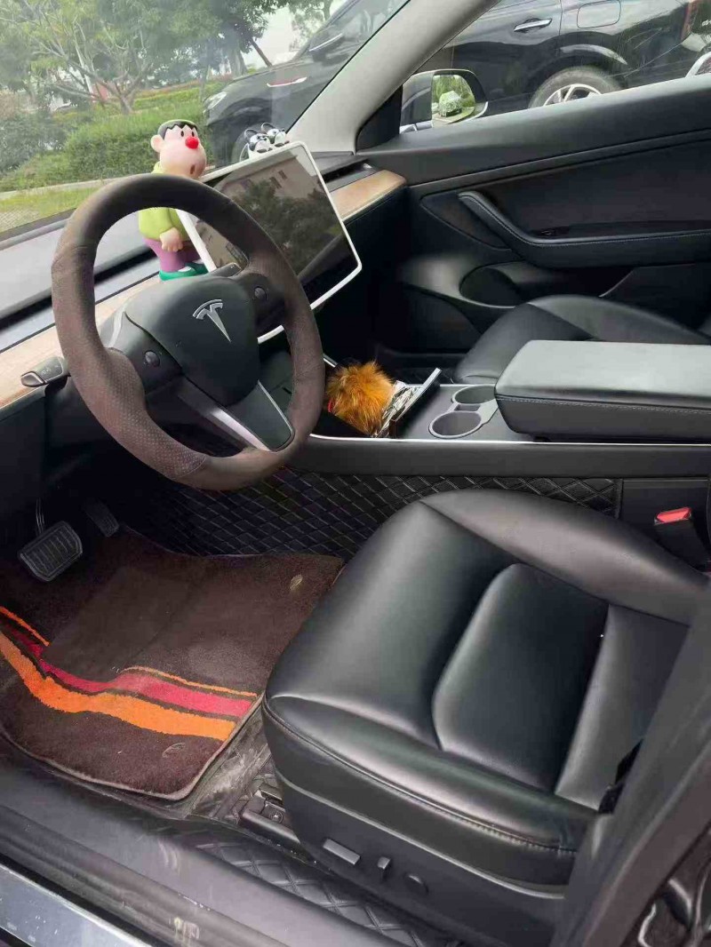 泉州20年特斯拉MODEL 37