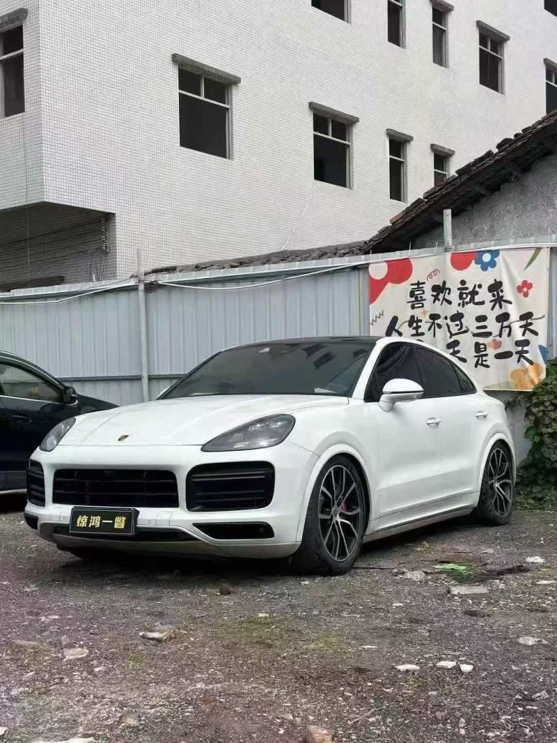 汕头23年保时捷卡宴2