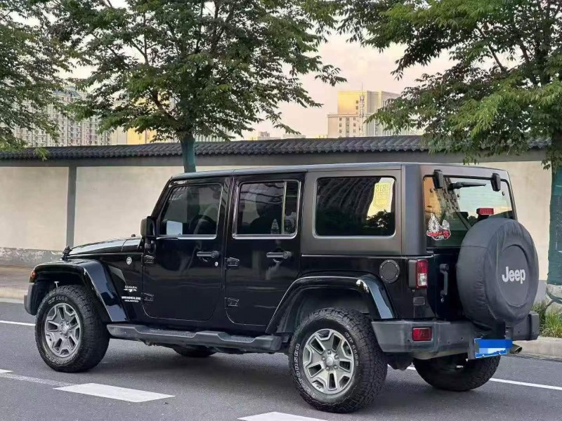 安阳18年Jeep牧马人7