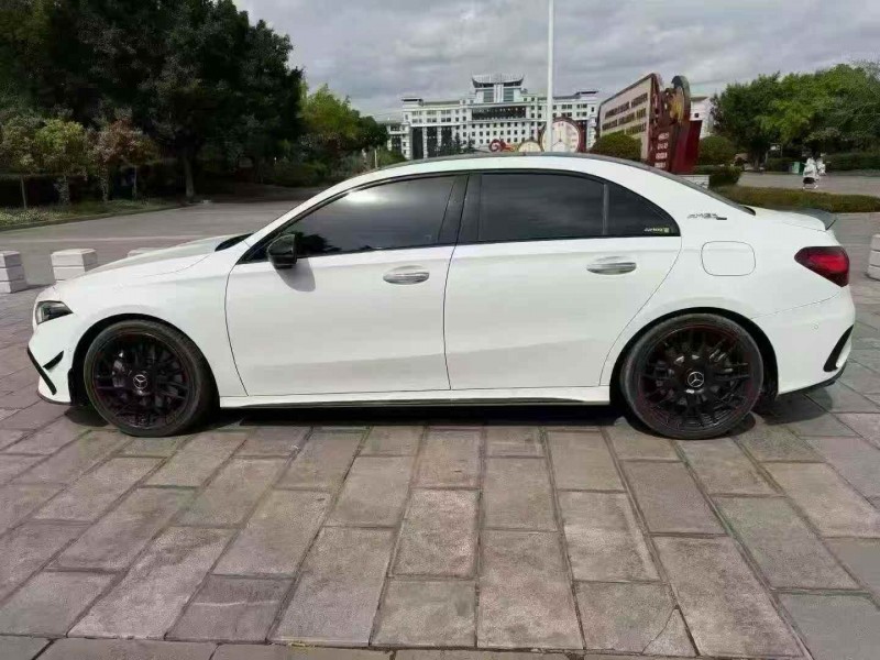 遂宁24年奔驰AMG4