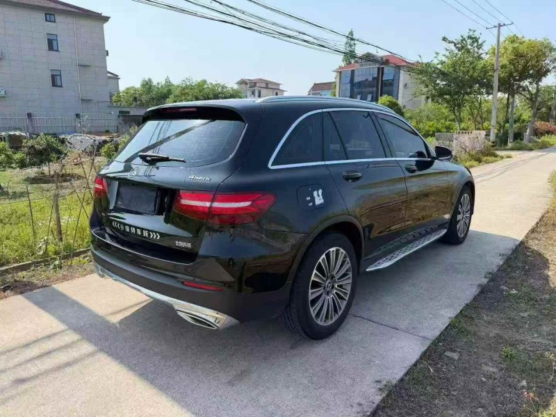 金华17年奔驰GLC9