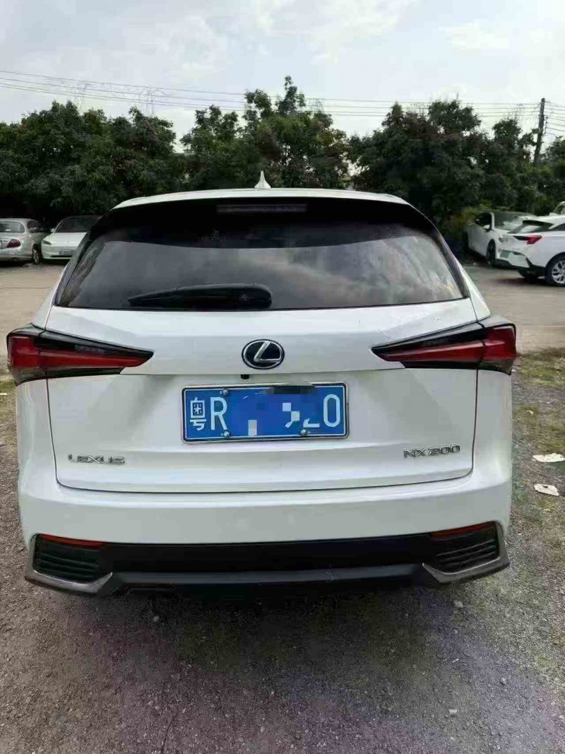 江门21年雷克萨斯NX7