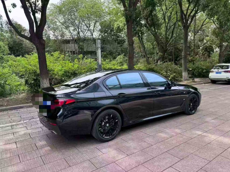常州21年宝马5系8