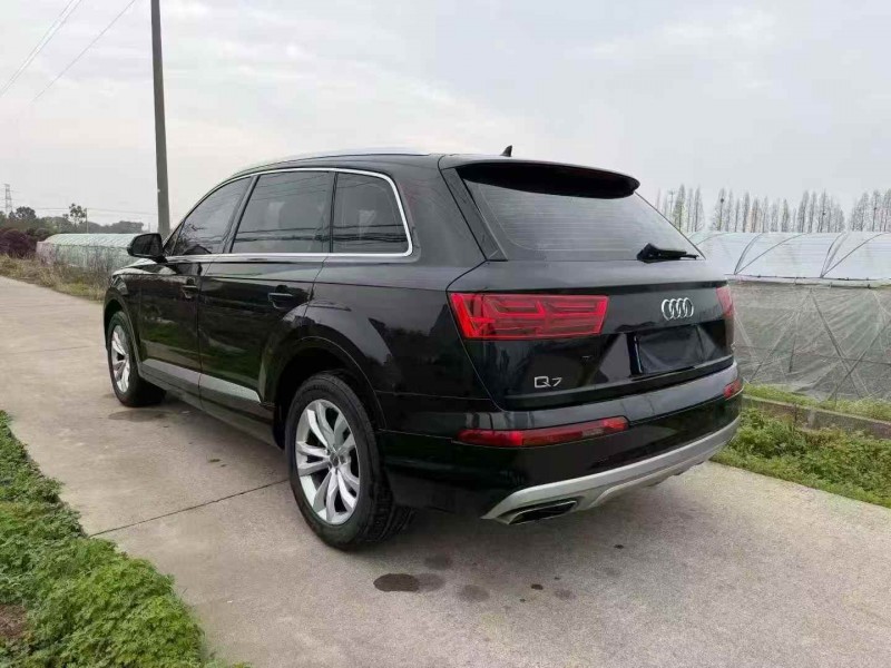 绍兴19年奥迪Q77