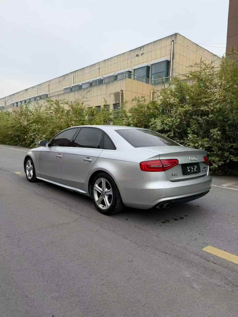 连云港15年奥迪A4L8