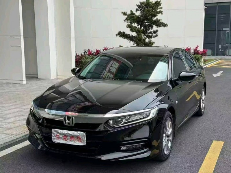 佛山19年本田雅阁3