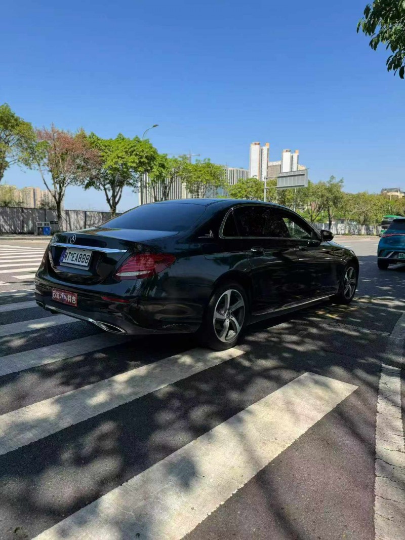 重庆19年奔驰E9