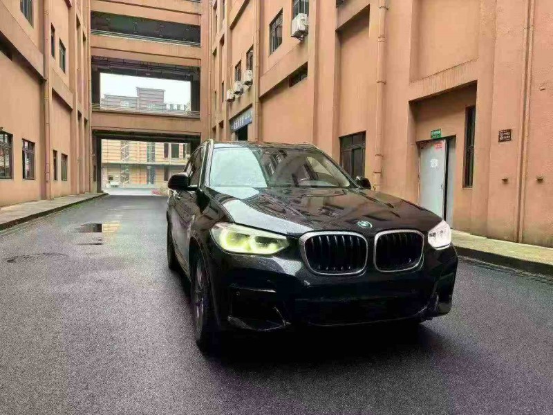 重庆20年宝马X32