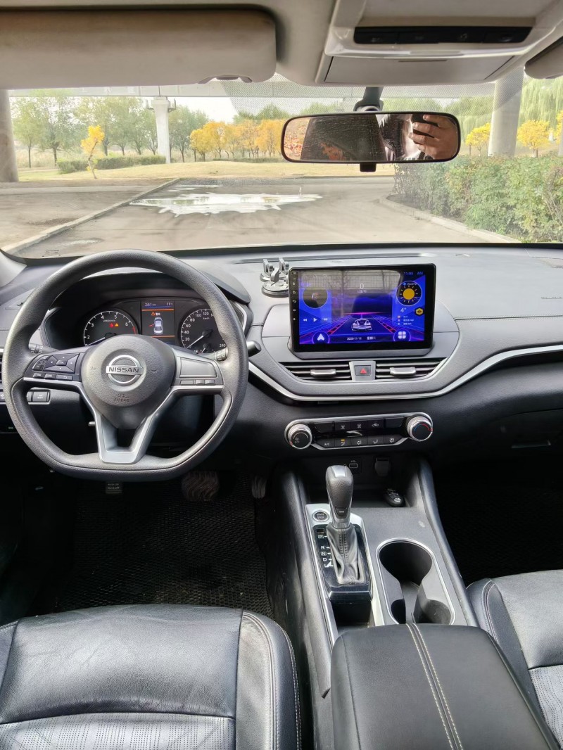 青岛22年日产天籁5
