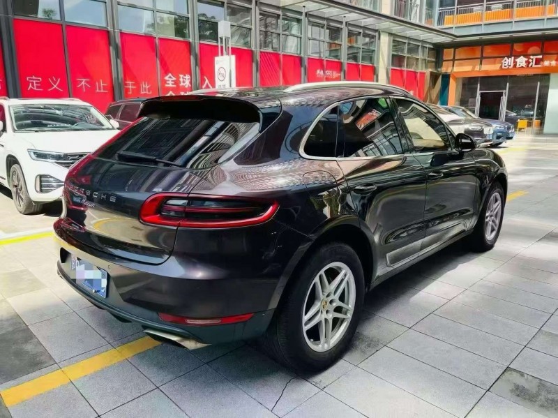 广州18年保时捷Macan7