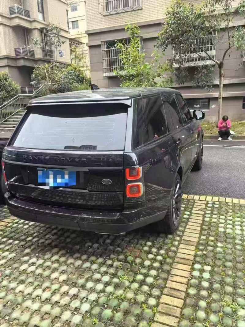 绍兴18年路虎揽胜行政9