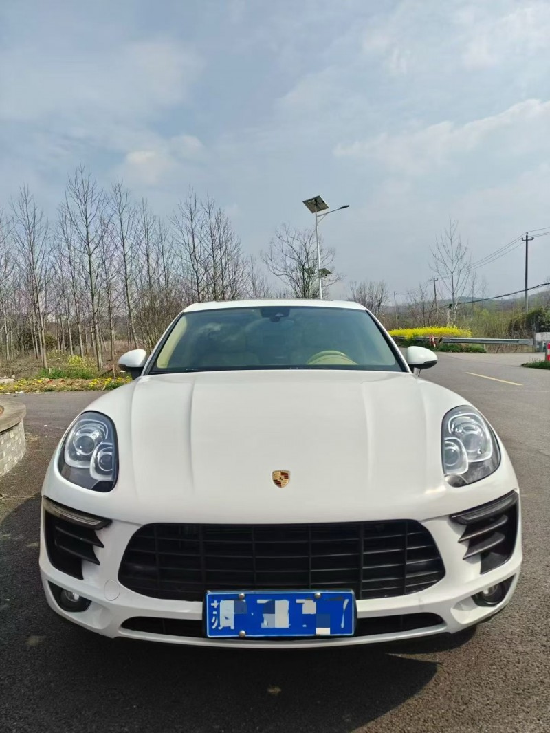 蚌埠16年保时捷Macan1