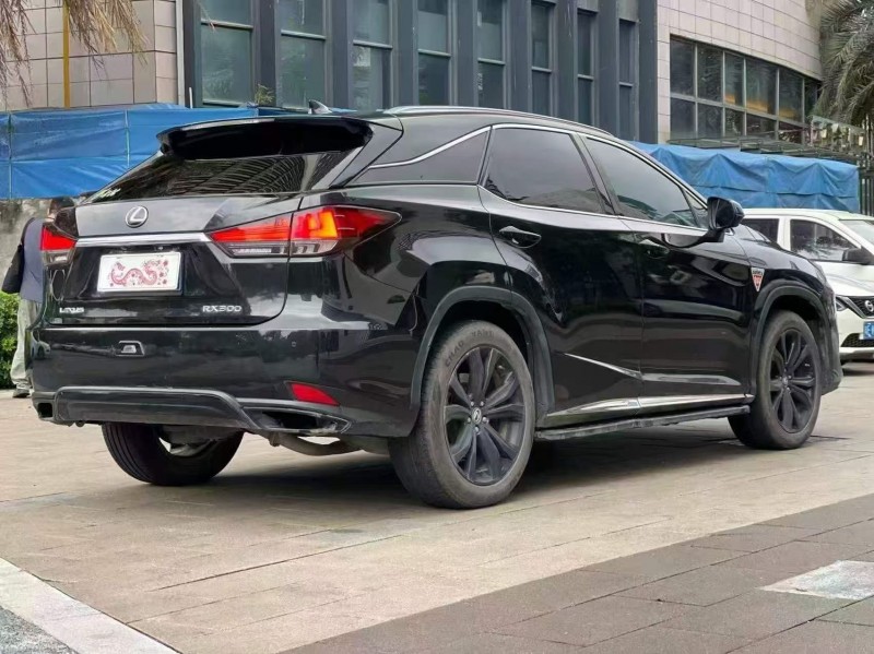 佛山20年雷克萨斯RX8
