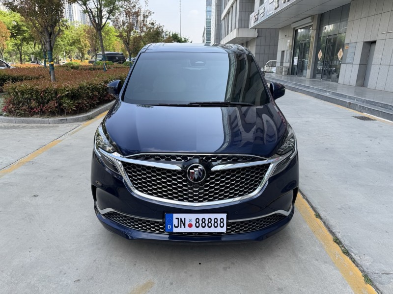 济宁20年别克GL81