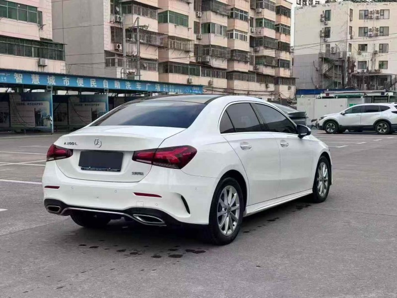 铜陵21年奔驰A5