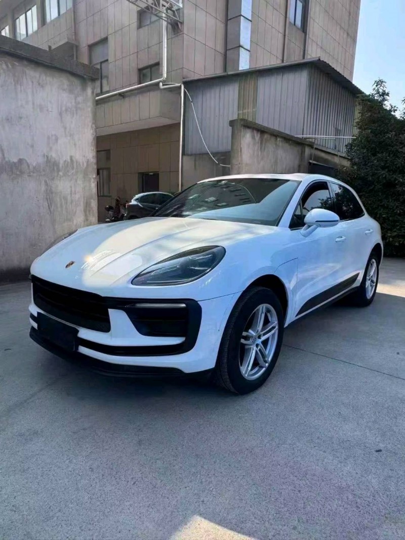 绍兴24年保时捷Macan2