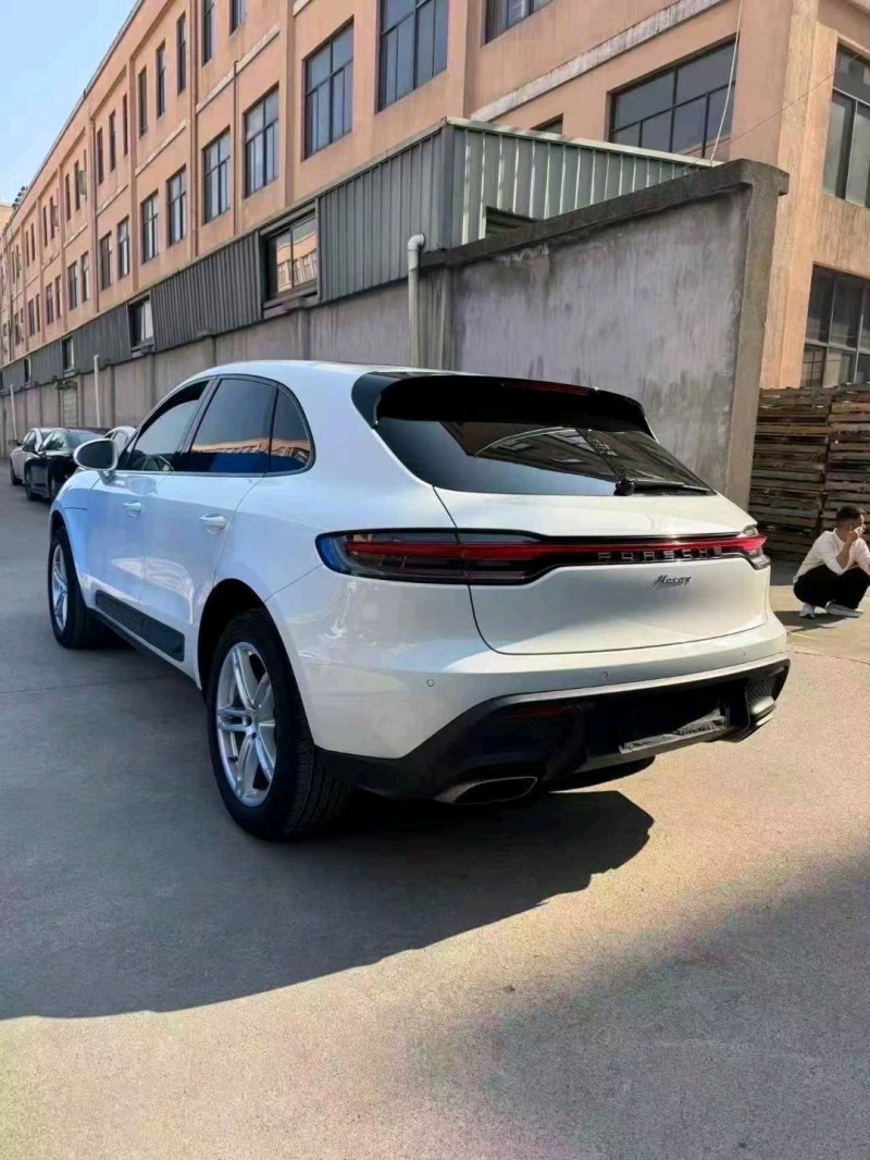 绍兴24年保时捷Macan6
